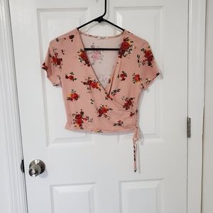 🌹Floral Tie-up Crop Top NWOT